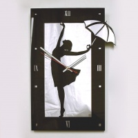 Часы Девушка с зонтиком (образец)